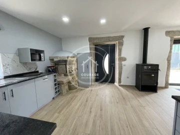 Moradia T3 para Venda em Candemil e Gondar