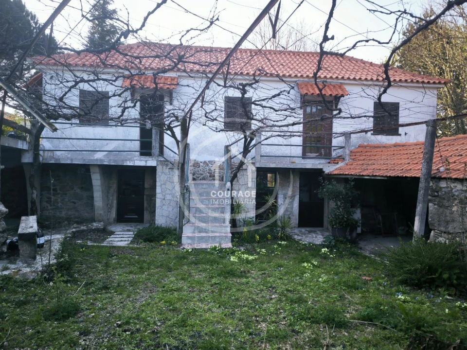Moradia T3 para Venda em Rubiães Foto 30