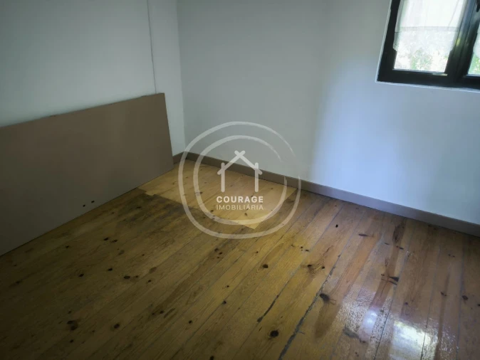 Moradia T3 para Venda em Rubiães Foto 17
