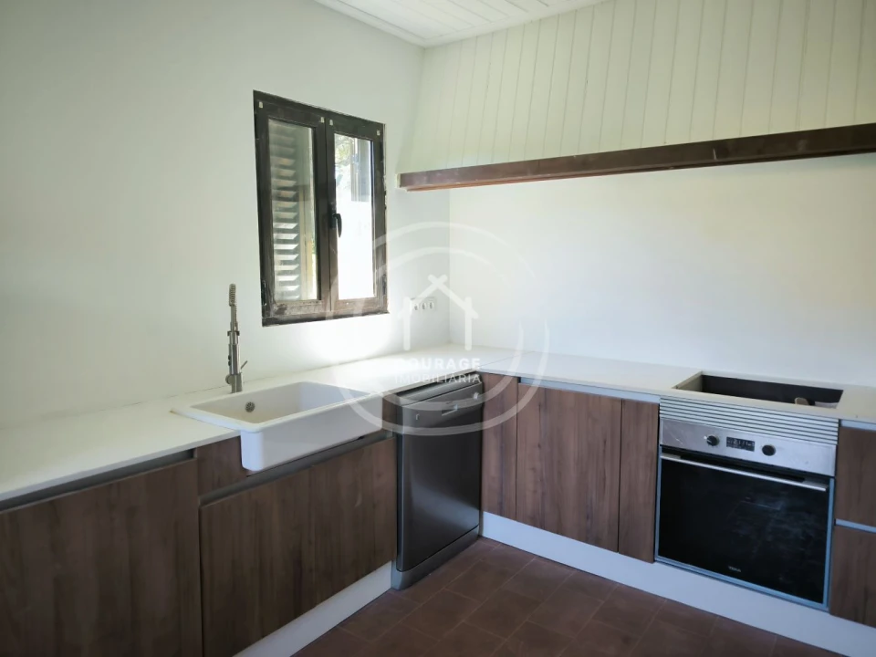 Moradia T3 para Venda em Rubiães Foto 38