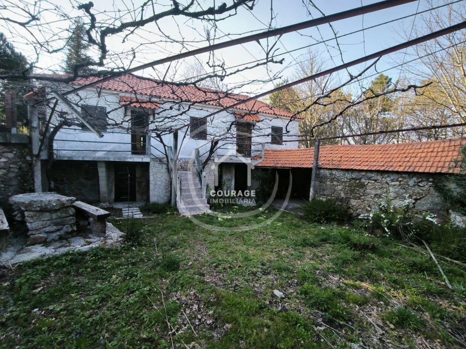 Moradia T3 para Venda em Rubiães Foto 31