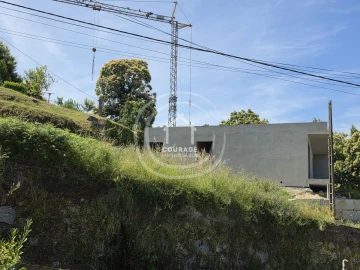Moradia T2 para Venda em Paredes de Coura e Resende