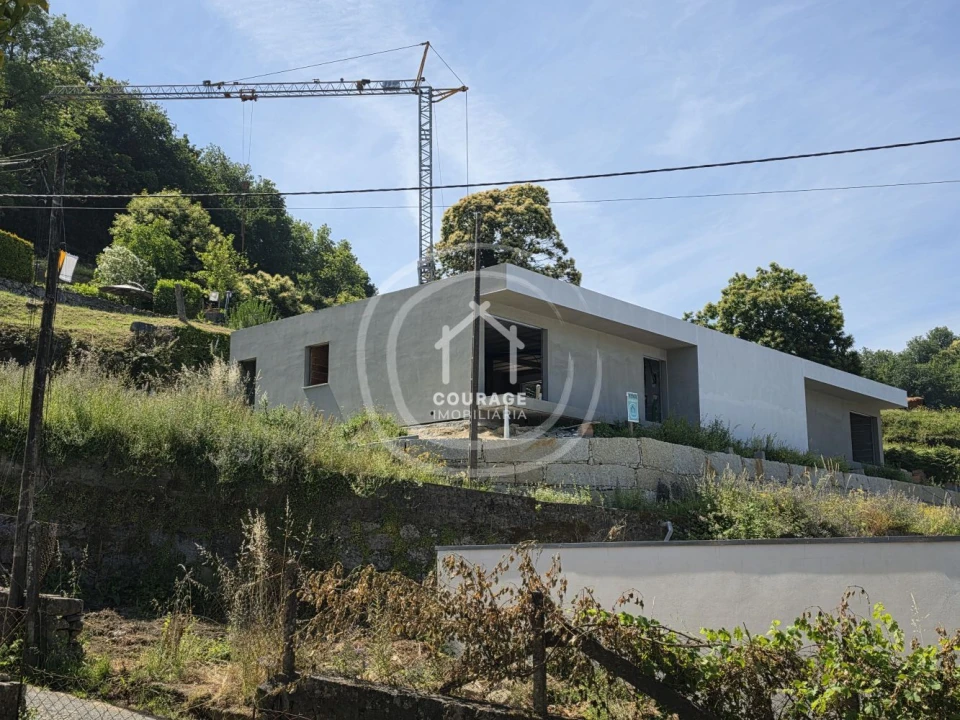 Moradia T2 para Venda em Paredes de Coura e Resende Foto 3