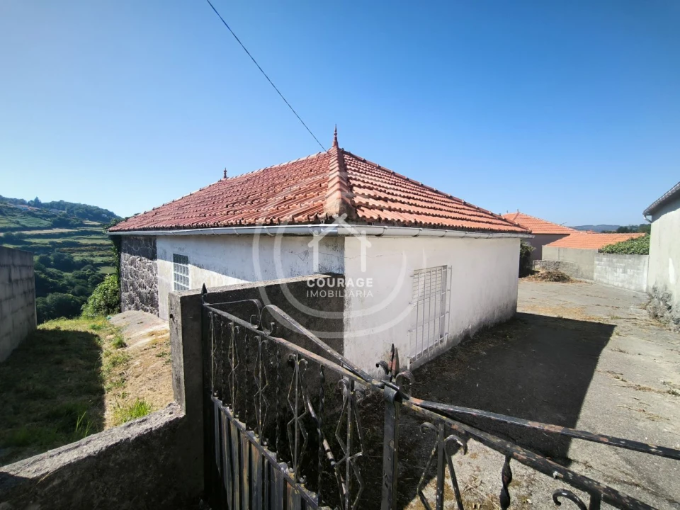 Moradia T3 para Venda em Bico e Cristelo Foto 47