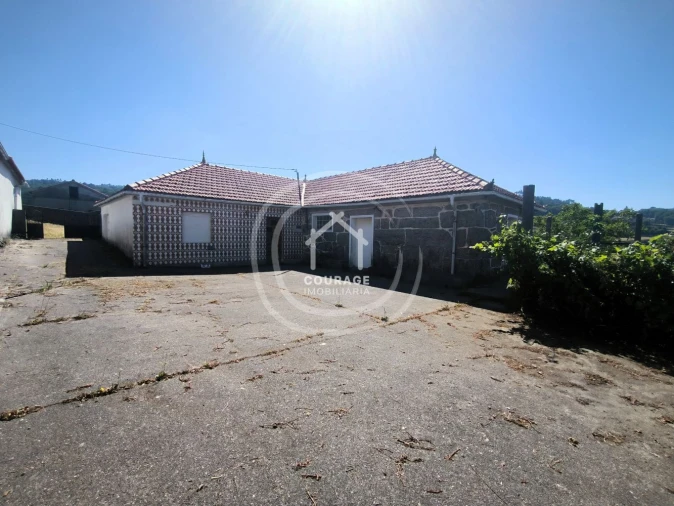 Moradia T3 para Venda em Bico e Cristelo Foto 19