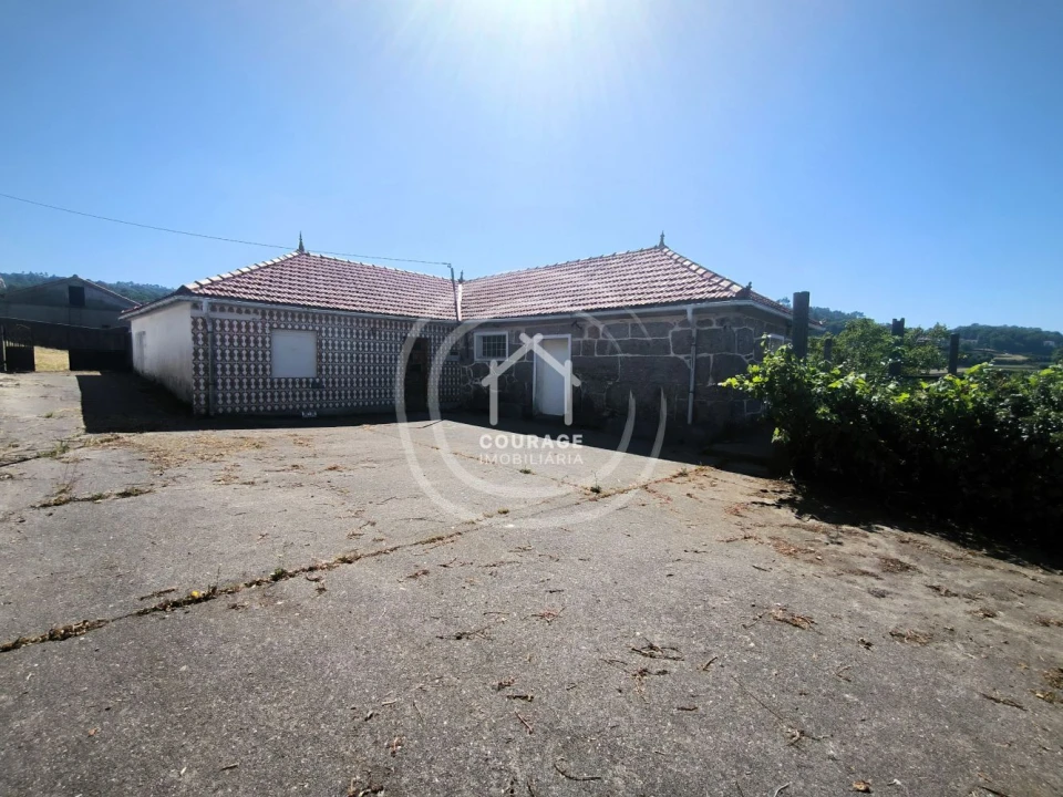 Moradia T3 para Venda em Bico e Cristelo Foto 7