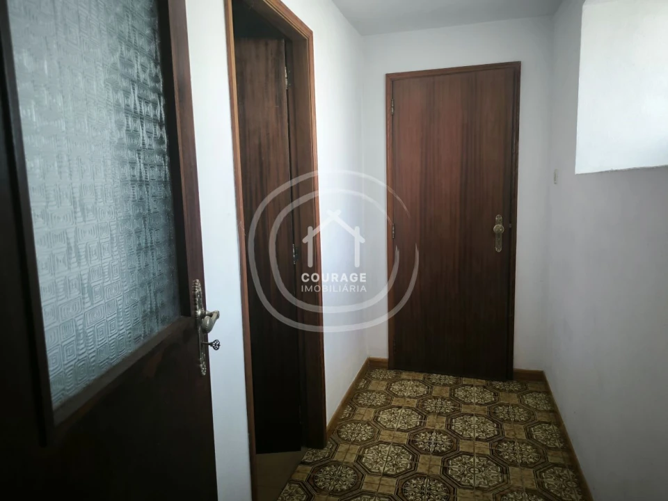 Moradia T3 para Venda em Bico e Cristelo Foto 48