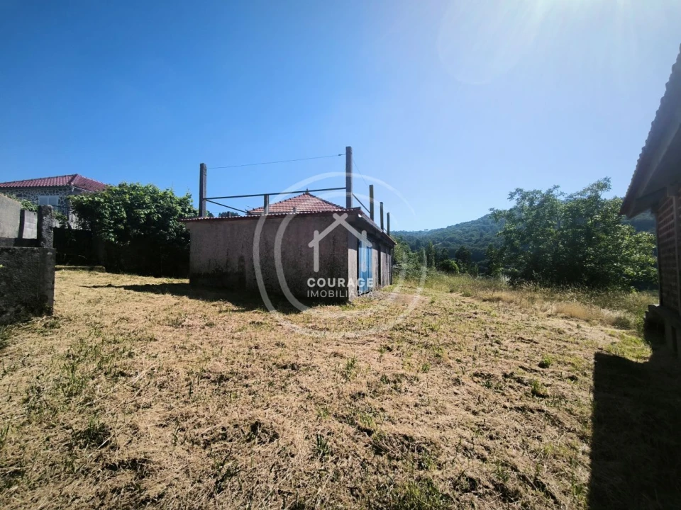 Moradia T3 para Venda em Bico e Cristelo Foto 31