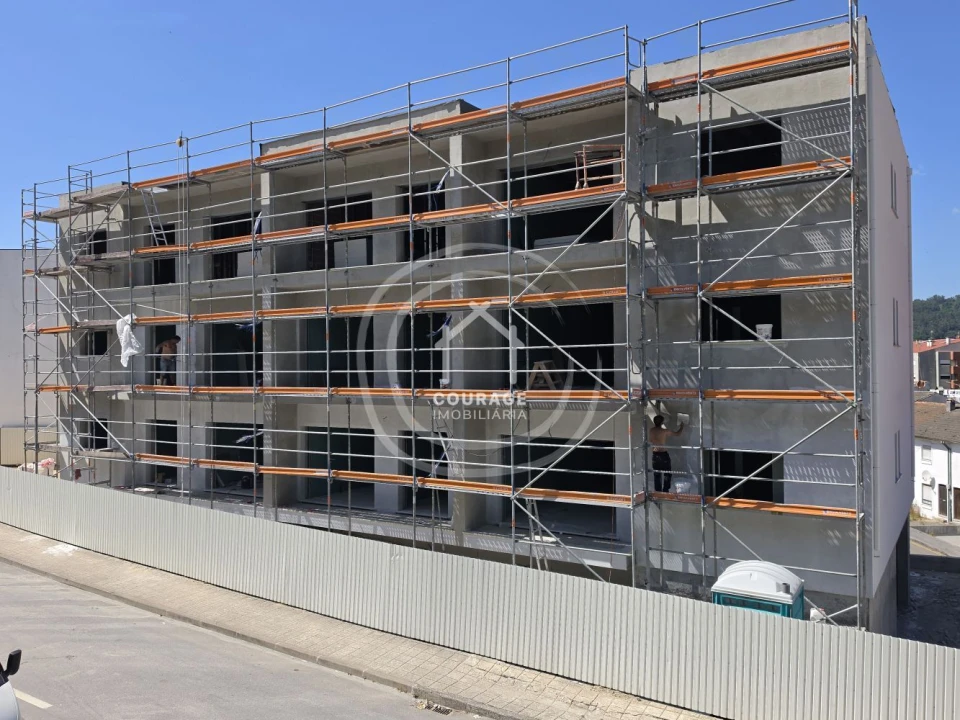 Apartamento T1 para Venda em Paredes de Coura e Resende Foto 16