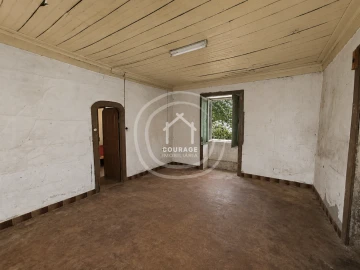 Moradia T3 para Venda em Coura
