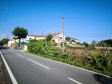 Moradia T3 para Venda em Coura