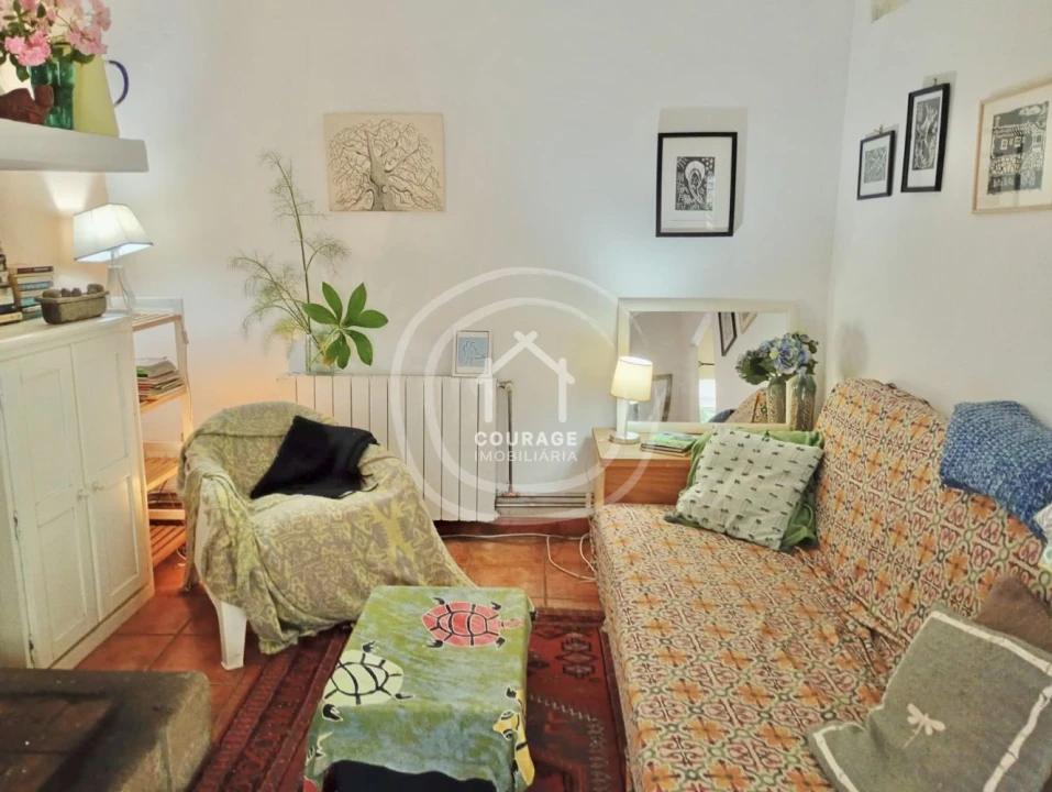 Moradia T1 para Venda em Mozelos Foto 1