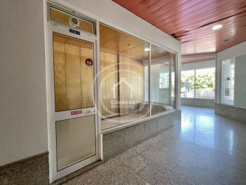 Loja para Arrendamento em Paredes de Coura e Resende