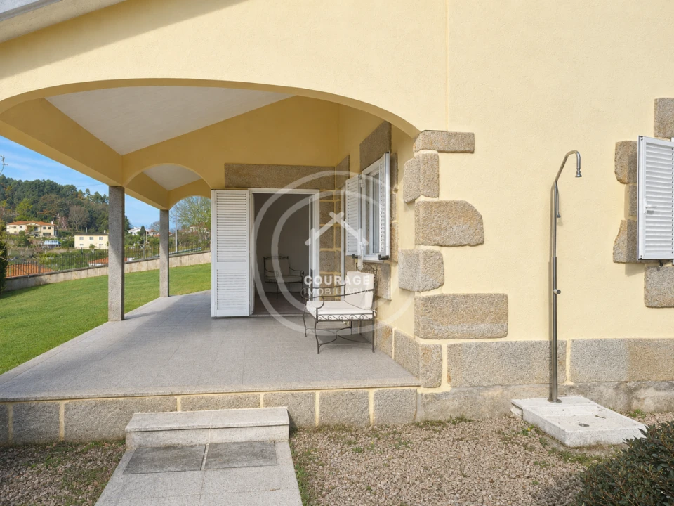 Moradia T3 para Venda em Formariz e Ferreira Foto 4