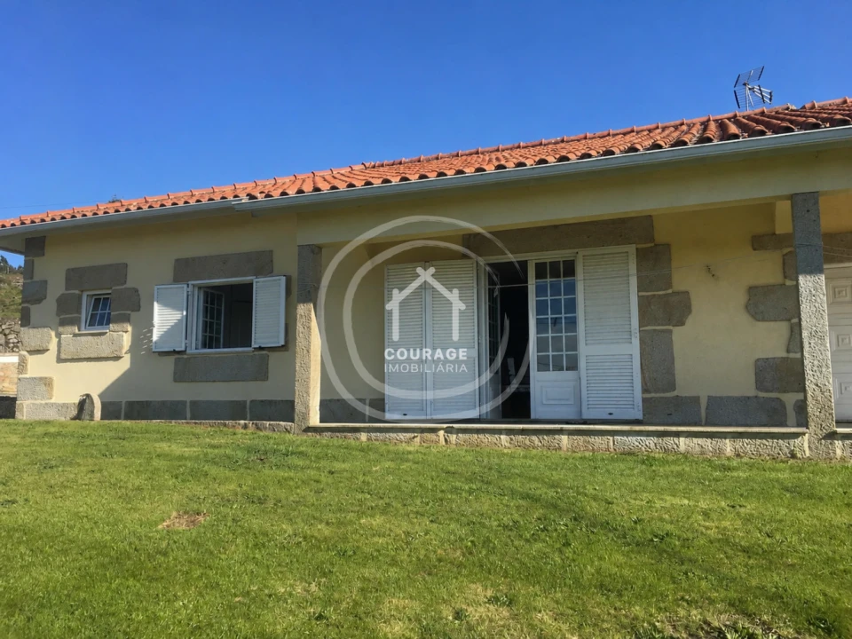 Moradia T3 para Venda em Formariz e Ferreira Foto 14