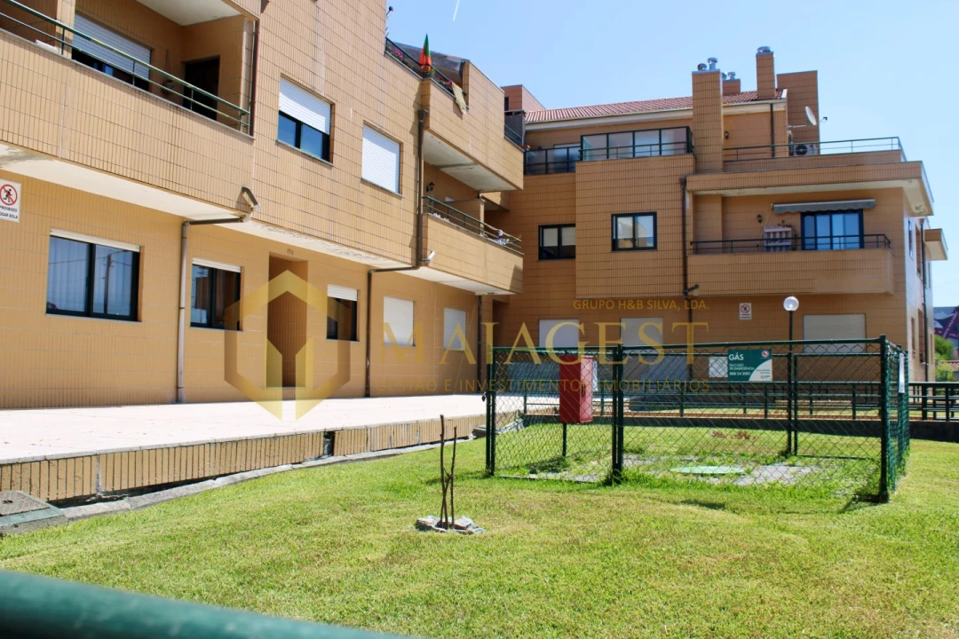 Apartamento T2 para Venda em São João de Ver Foto 1