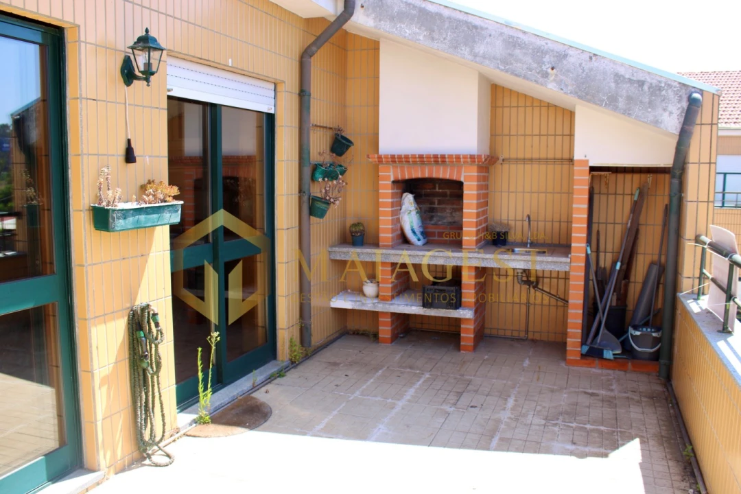 Apartamento T2 para Venda em São João de Ver Foto 5