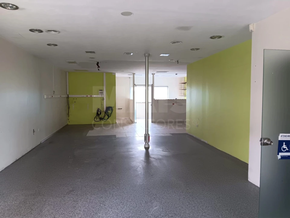 Apartamento T1 para Venda em Santiago e São Simão de Litém e Albergaria dos Doze Foto 11