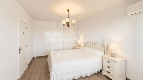 Apartamento T3 para Venda em Faro (Sé e São Pedro)