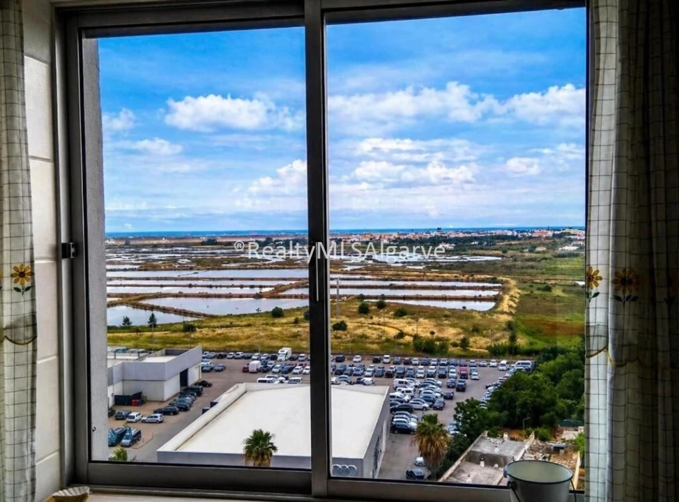 Apartamento T3 para Venda em Faro (Sé e São Pedro) Foto 2
