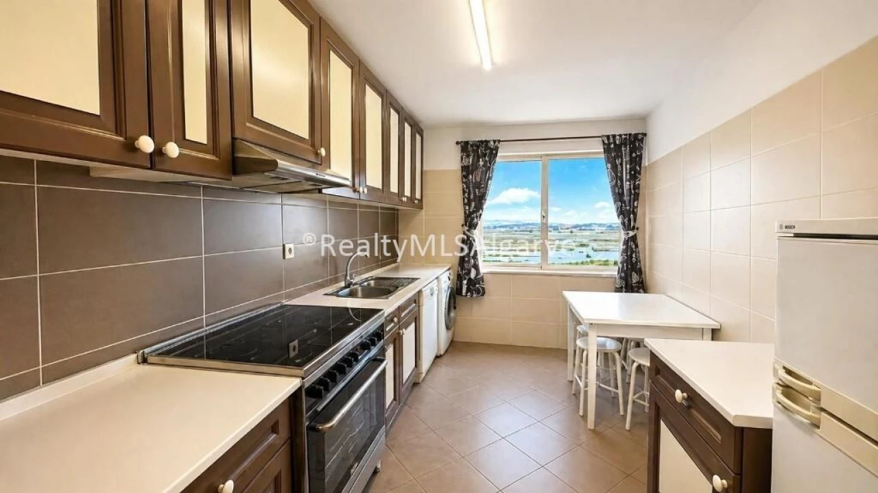Apartamento T3 para Venda em Faro (Sé e São Pedro) Foto 3