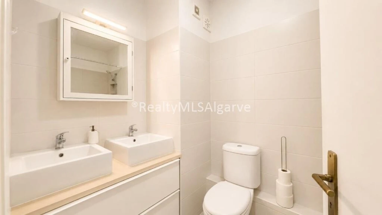 Apartamento T3 para Venda em Faro (Sé e São Pedro) Foto 11