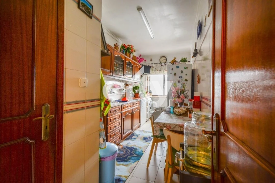 Apartamento T2 para Venda em Odivelas Foto 8