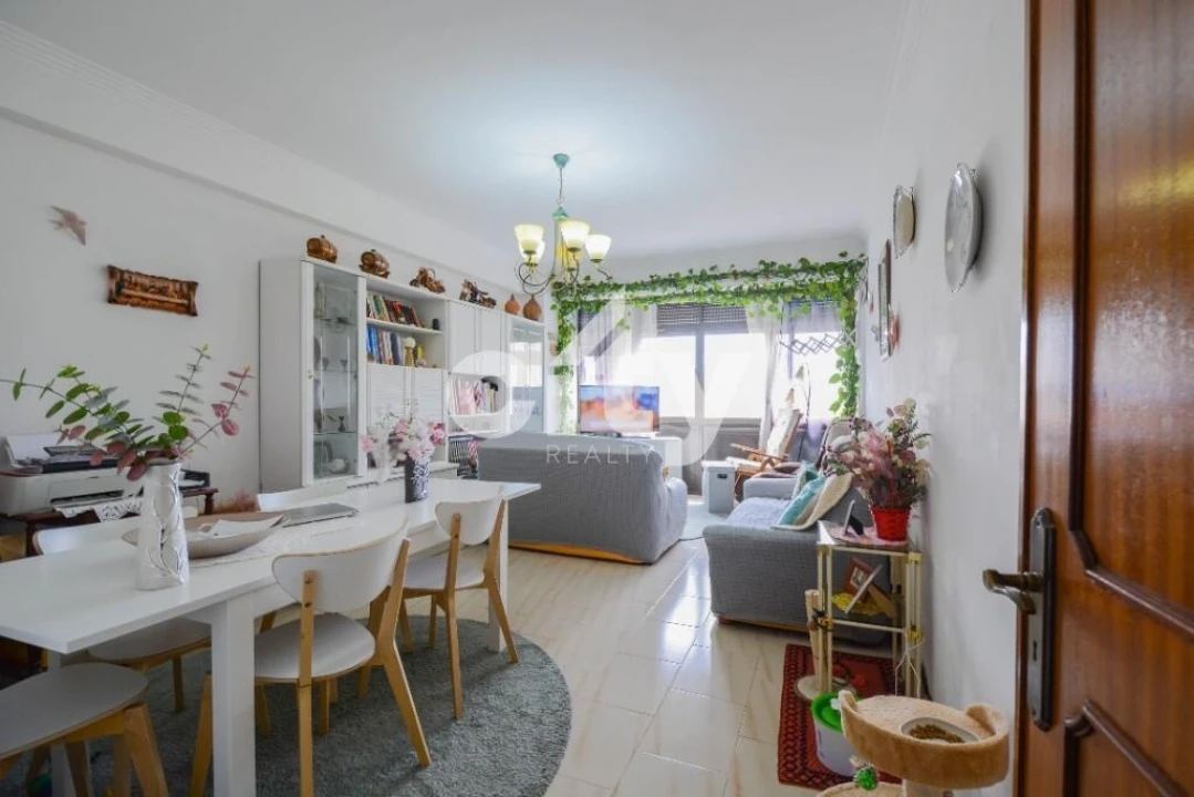 Apartamento T2 para Venda em Odivelas Foto 1