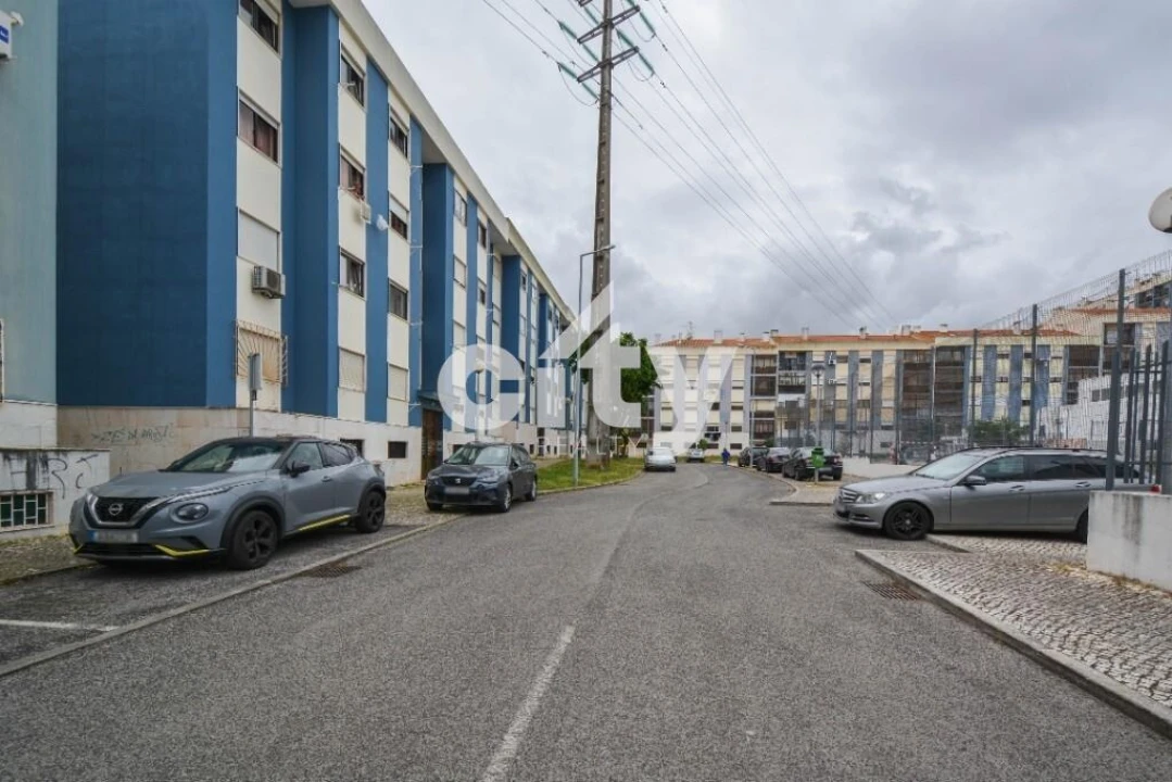 Apartamento T2 para Venda em Odivelas Foto 24