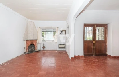 Moradia T5 para Venda em Algueirão-Mem Martins