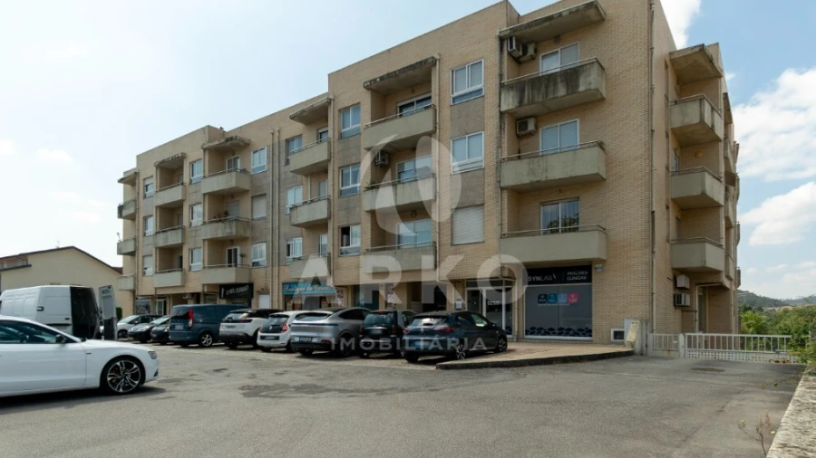 Apartamento T2 para Venda em Campo e Sobrado