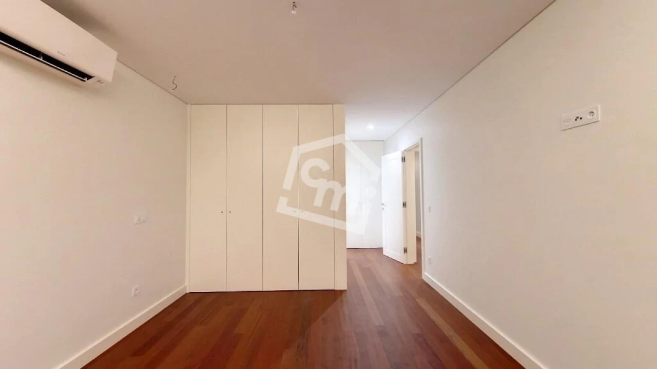 Apartamento T4 para Arrendamento em Matosinhos e Leça da Palmeira Foto 40