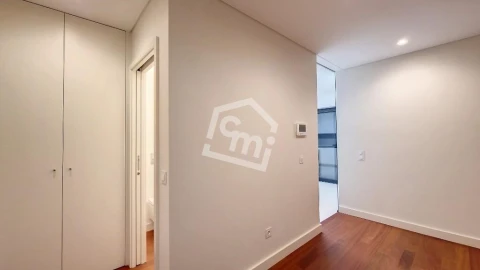 Apartamento T4 para Arrendamento em Matosinhos e Leça da Palmeira