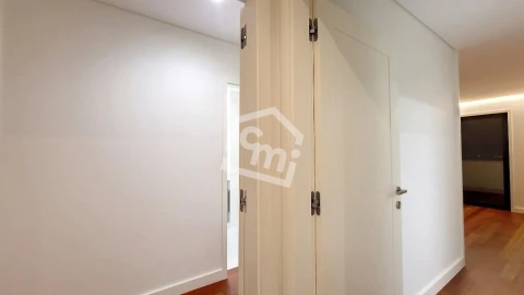 Apartamento T4 para Arrendamento em Matosinhos e Leça da Palmeira
