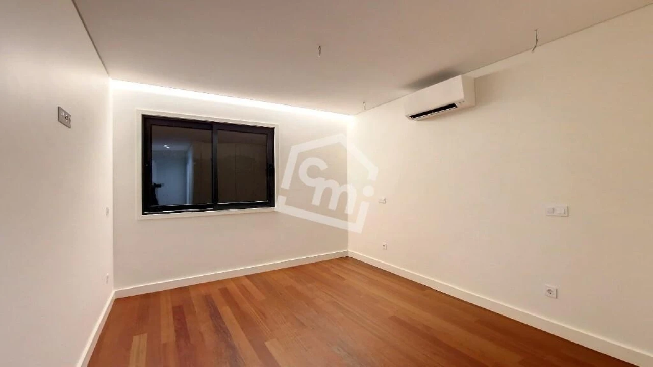 Apartamento T4 para Arrendamento em Matosinhos e Leça da Palmeira Foto 38