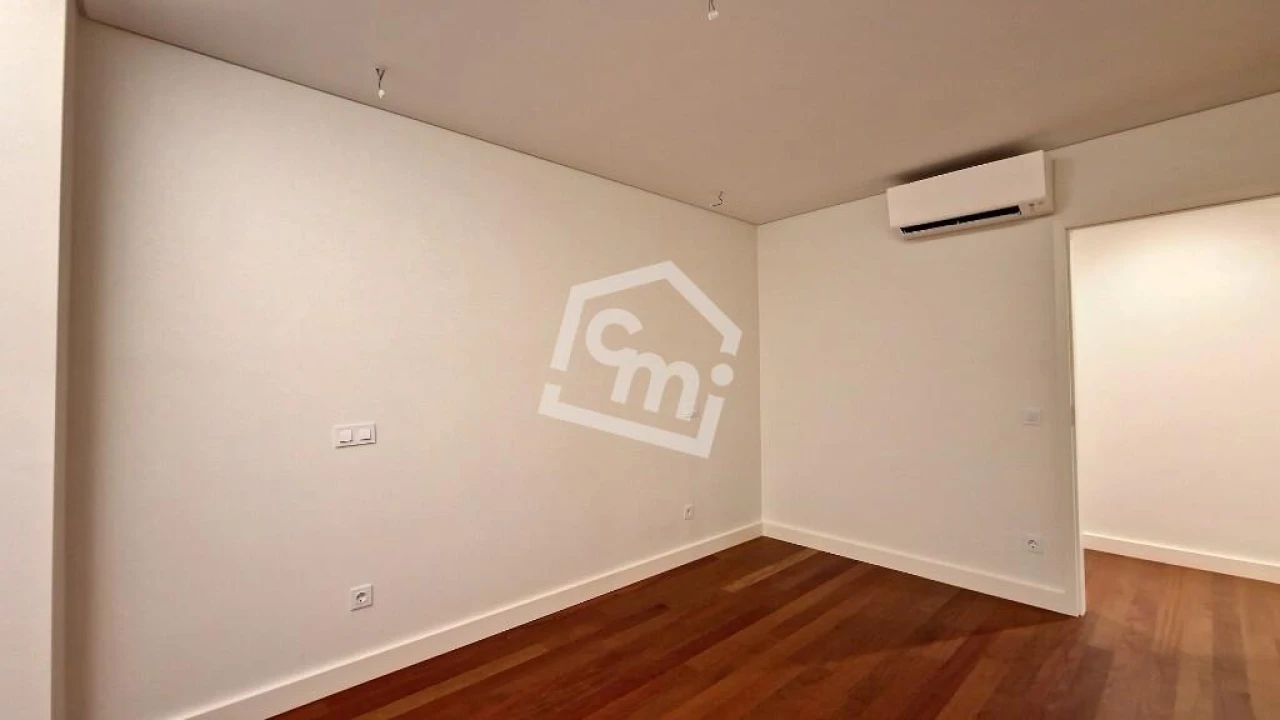 Apartamento T4 para Arrendamento em Matosinhos e Leça da Palmeira Foto 28