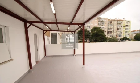 Apartamento T4 para Venda em Alto do Seixalinho, Santo André e Verderena