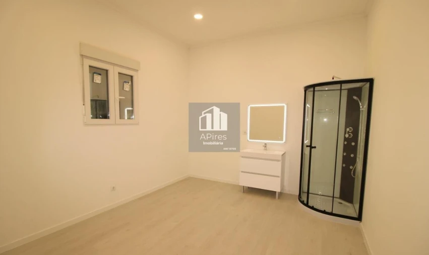 Apartamento T4 para Venda em Alto do Seixalinho, Santo André e Verderena Foto 8