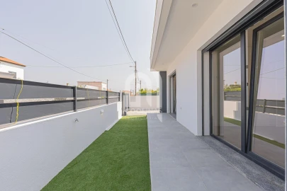 Moradia T3 para Venda em Fernao Ferro