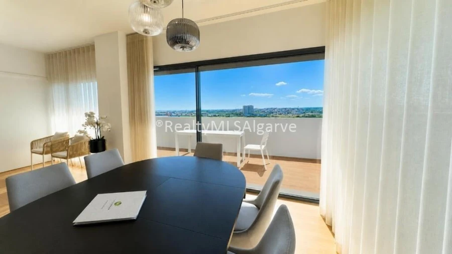 Apartamento T3 para Venda em Faro (Sé e São Pedro) Foto 5