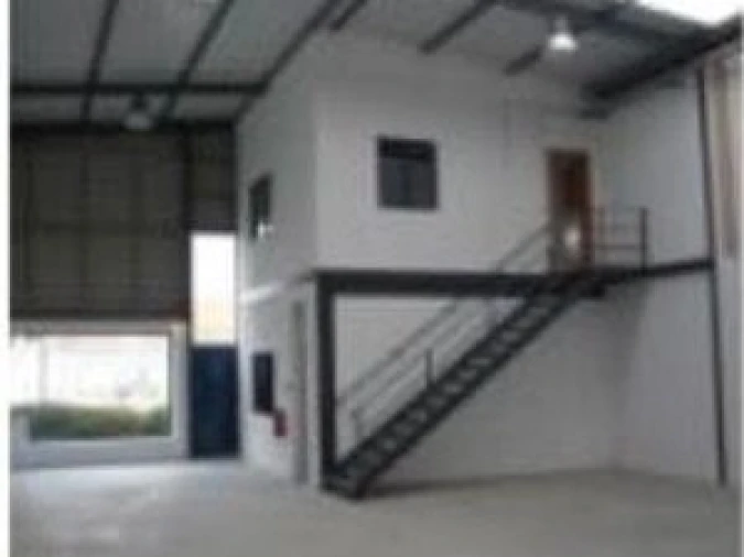 Armazém para Arrendamento em São Brás de Alportel Foto 2