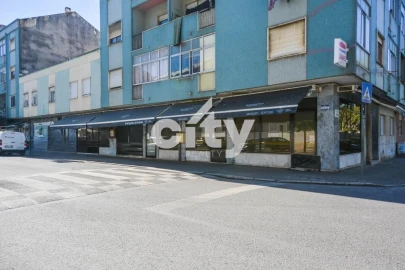 Negócio para Trespasse em Póvoa de Santo Adrião e Olival Basto