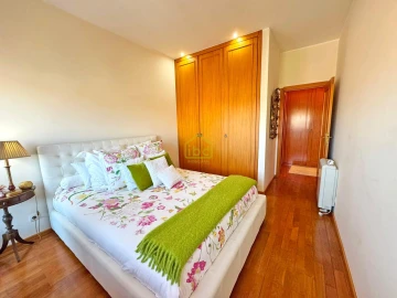 Apartamento T4 para Venda em Póvoa de Varzim, Beiriz e Argivai