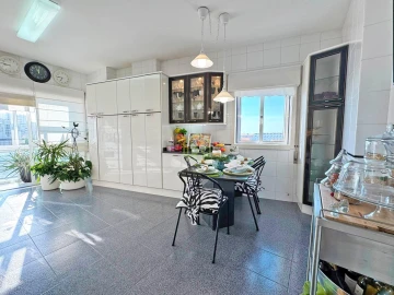Apartamento T4 para Venda em Póvoa de Varzim, Beiriz e Argivai