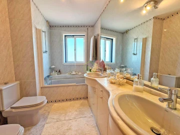 Apartamento T4 para Venda em Póvoa de Varzim, Beiriz e Argivai