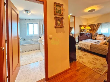 Apartamento T4 para Venda em Póvoa de Varzim, Beiriz e Argivai