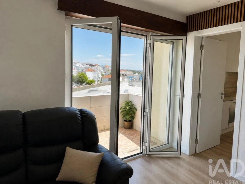 Apartamento T2 para Venda em Nazare Foto 9