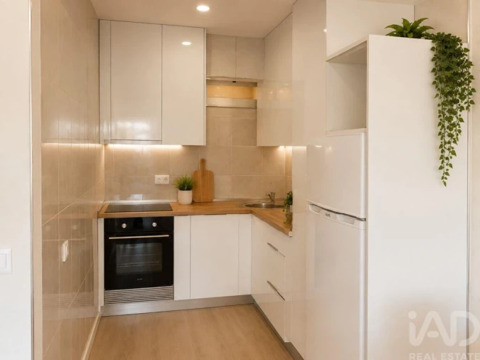 Apartamento T2 para Venda em Nazare Foto 3