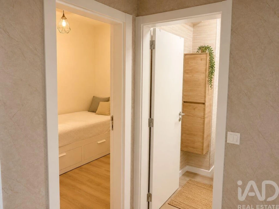 Apartamento T2 para Venda em Nazare Foto 11