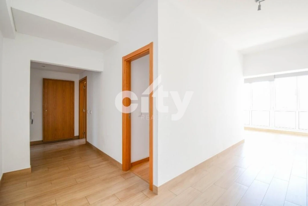 Apartamento T3 para Arrendamento em Lumiar Foto 10